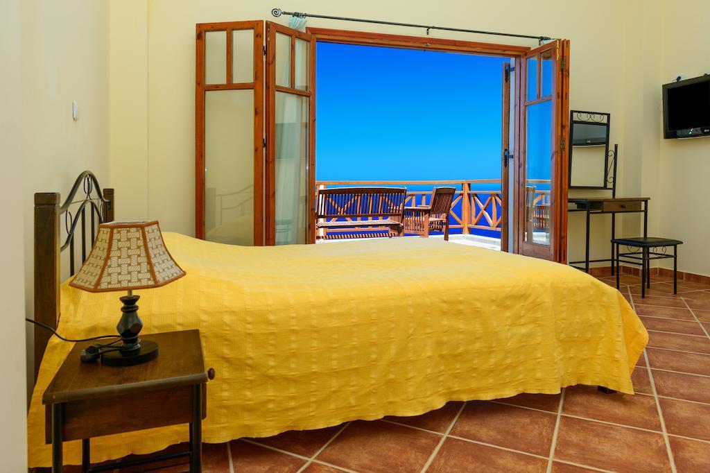 Irida Villa Armenistis  Bilik gambar
